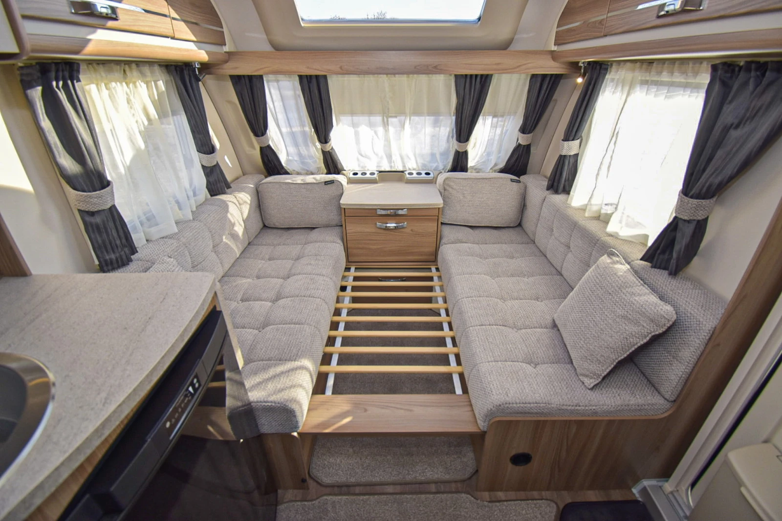 Каравана Sprite Cruiser 480 SR - изображение 5