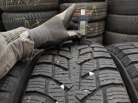 Гуми Зимни 215/65R16, снимка 6