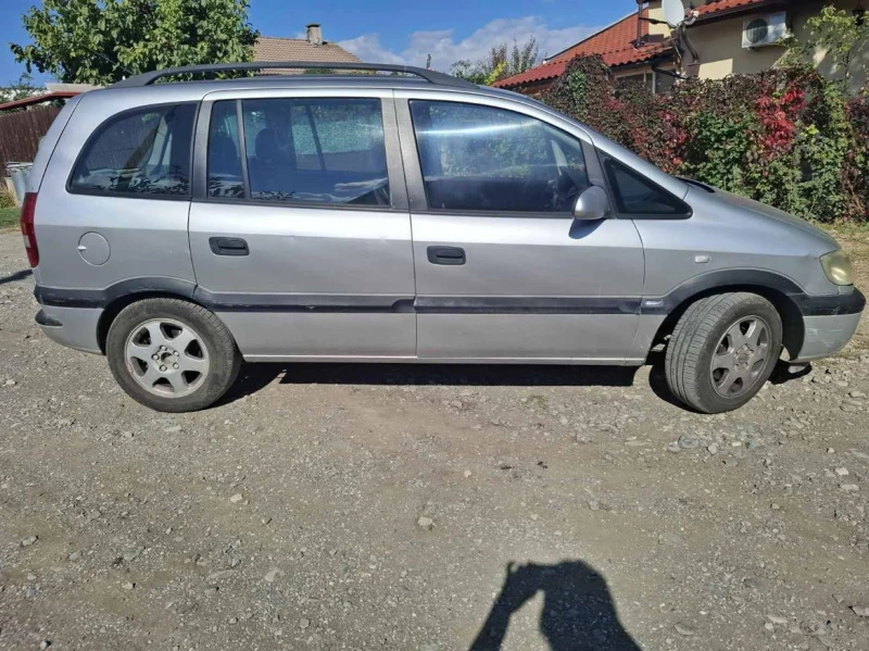 Opel Zafira, снимка 4 - Автомобили и джипове - 47649932