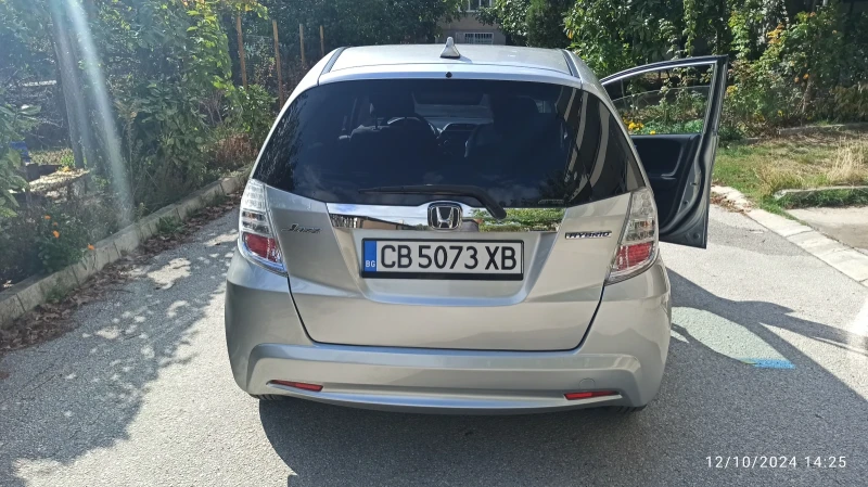 Honda Jazz 1.3 HIBRID, снимка 5 - Автомобили и джипове - 48446566