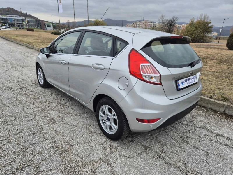 Ford Fiesta 1.5 Titanium , снимка 5 - Автомобили и джипове - 47940768