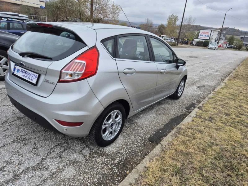 Ford Fiesta 1.5 Titanium , снимка 6 - Автомобили и джипове - 47940768