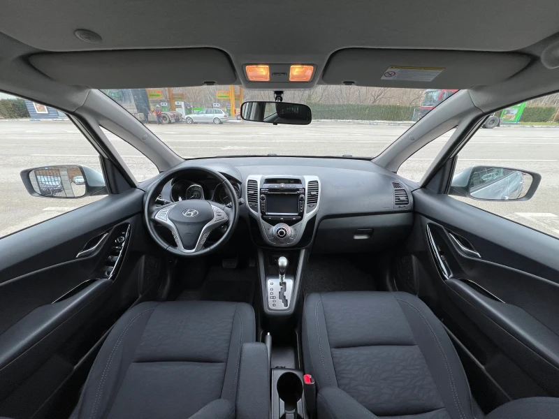 Hyundai Ix20 1.6i АВТОМАТ ШВЕЙЦАРИЯ, снимка 9 - Автомобили и джипове - 48363363