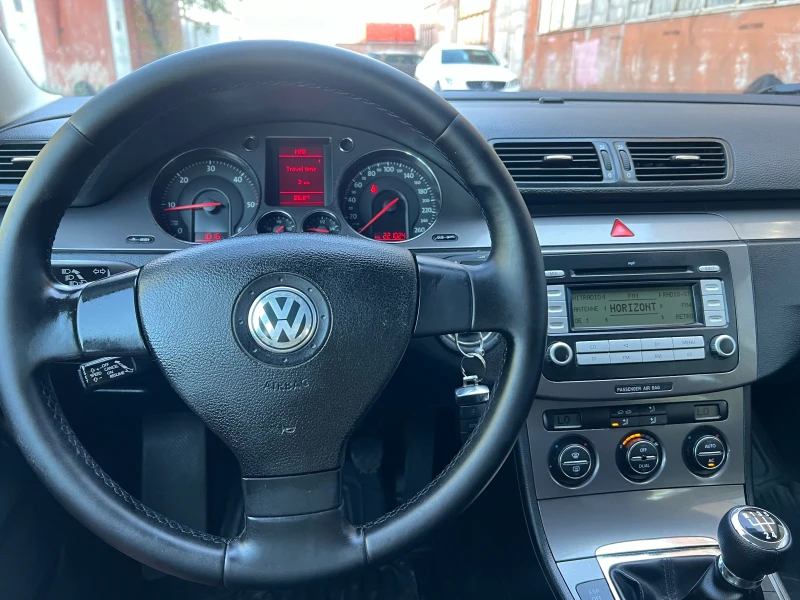 VW Passat 1.9TDI, снимка 9 - Автомобили и джипове - 48366530