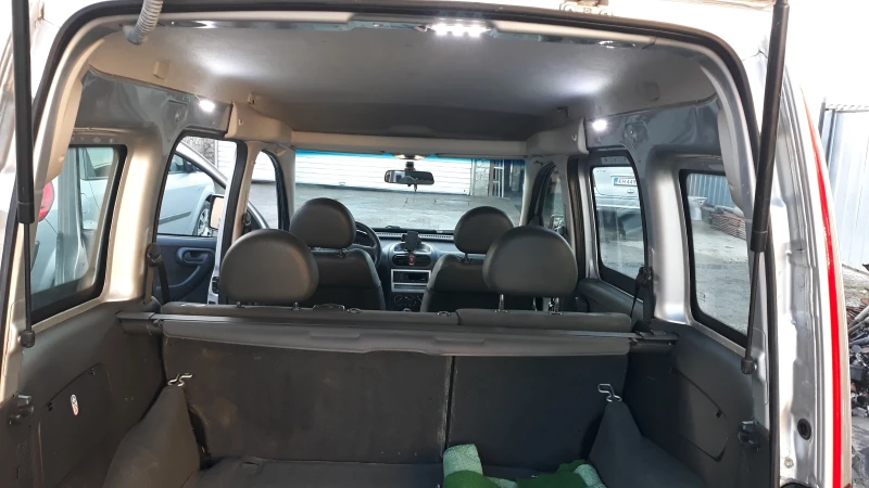 Opel Combo 1.6, снимка 11 - Автомобили и джипове - 48624947