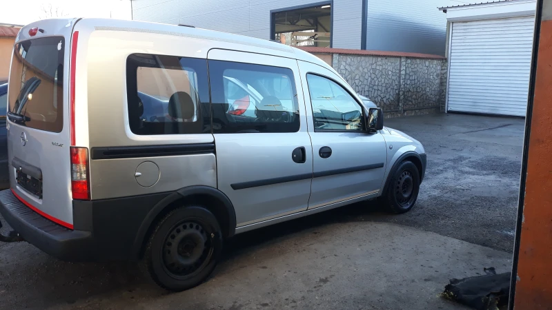 Opel Combo 1.6, снимка 8 - Автомобили и джипове - 48624947