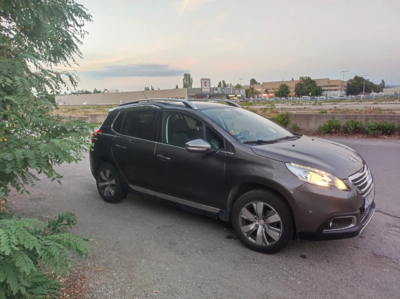 Peugeot 2008, снимка 8 - Автомобили и джипове - 49237799