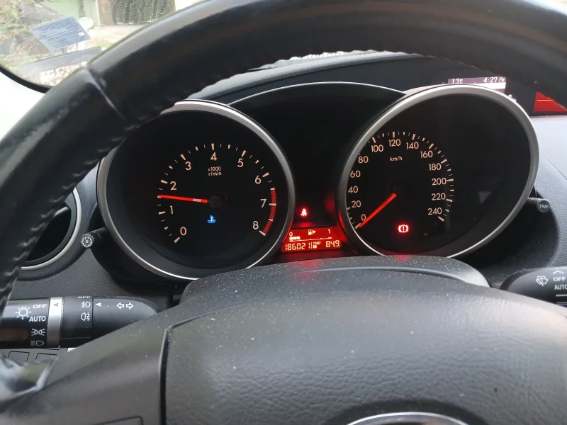 Mazda 3, снимка 8 - Автомобили и джипове - 49511146