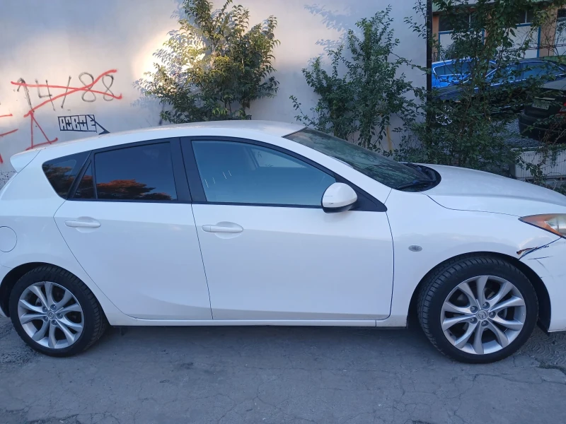 Mazda 3, снимка 5 - Автомобили и джипове - 49511146