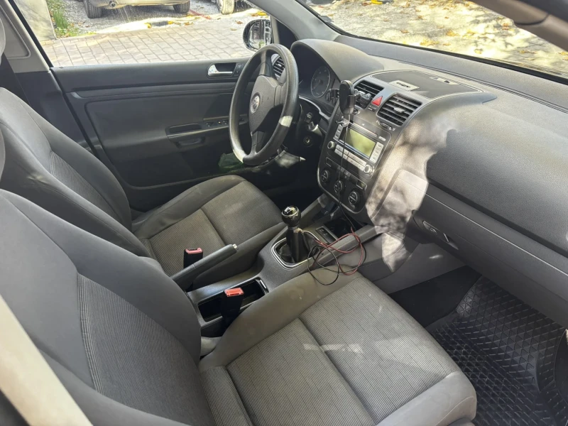 VW Golf, снимка 10 - Автомобили и джипове - 52530456