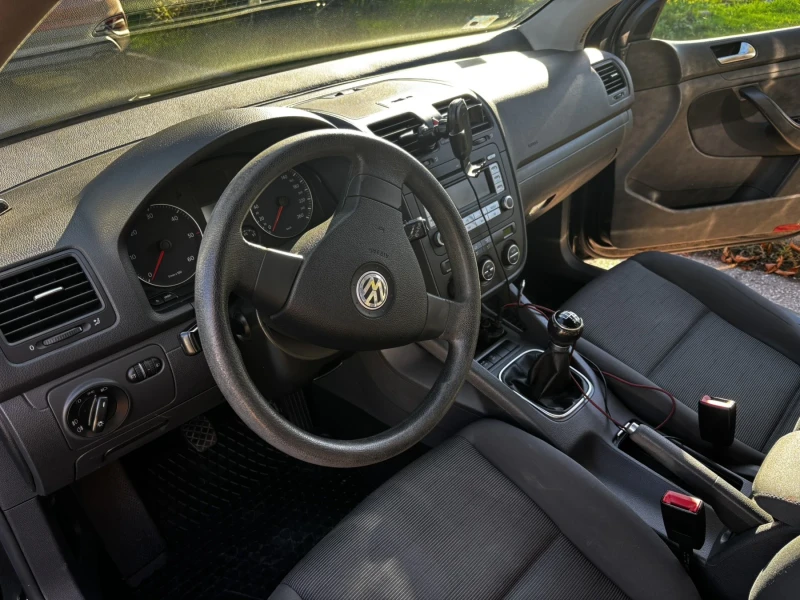 VW Golf, снимка 11 - Автомобили и джипове - 52530456