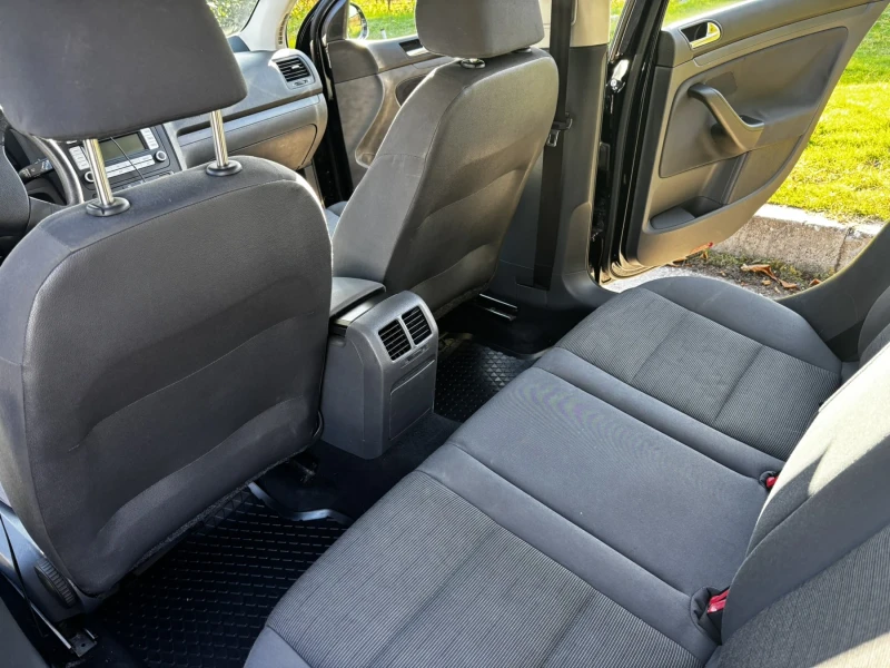 VW Golf, снимка 9 - Автомобили и джипове - 52530456