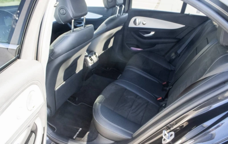Mercedes-Benz E 220 d 4Matic AMG Line, снимка 11 - Автомобили и джипове - 52876295