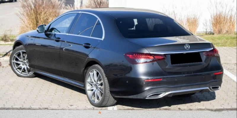 Mercedes-Benz E 220 d 4Matic AMG Line, снимка 7 - Автомобили и джипове - 52876295