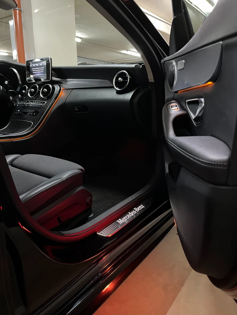 Mercedes-Benz C 220, снимка 9 - Автомобили и джипове - 53254233