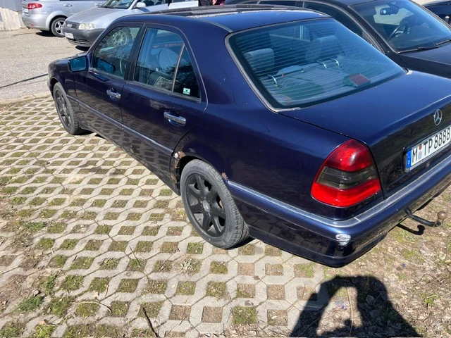 Mercedes-Benz C 200 220 CDI  102k.c., снимка 9 - Автомобили и джипове - 54240370
