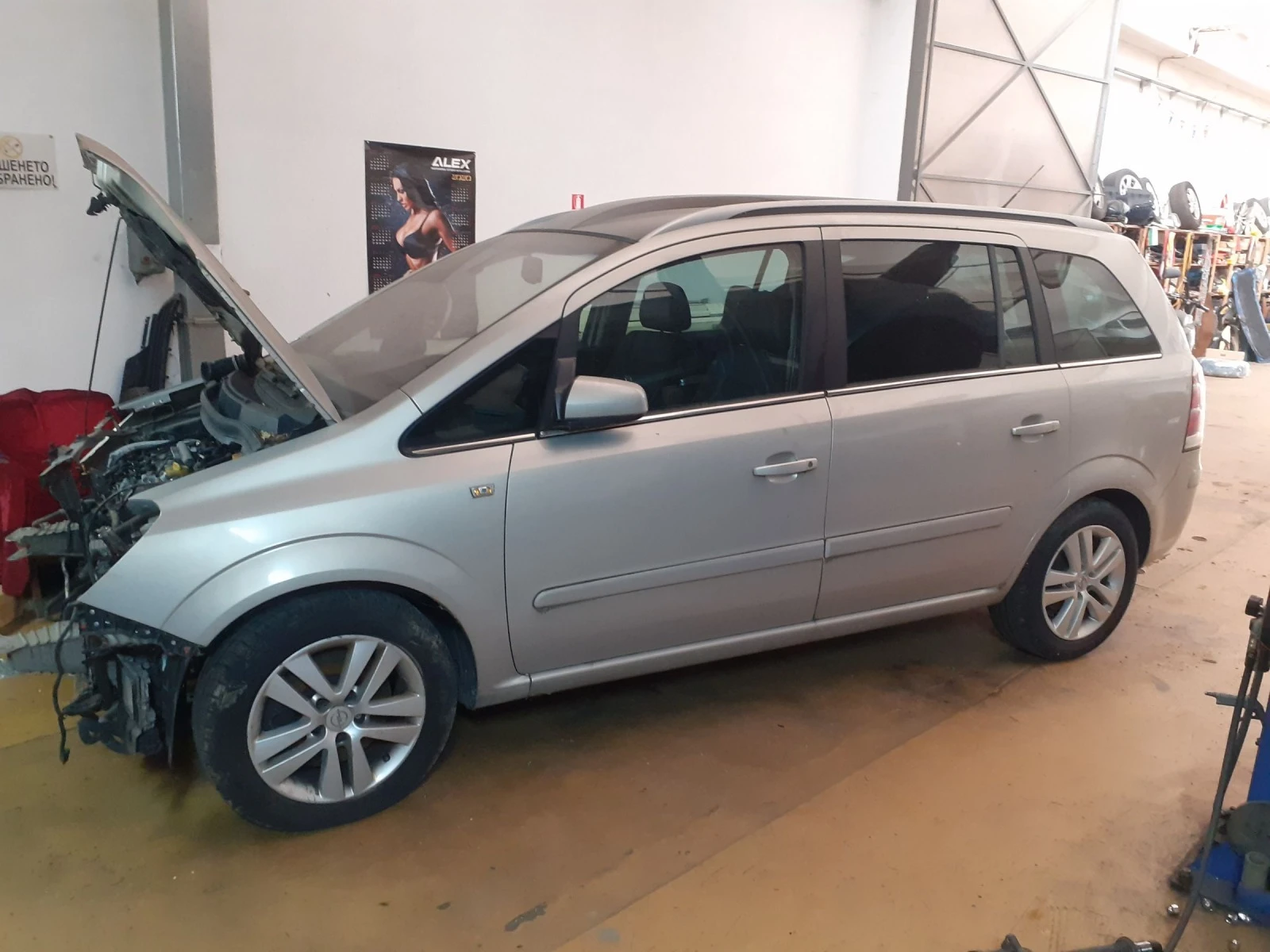 Opel Zafira 1.9 TDi 150кс на части - изображение 2