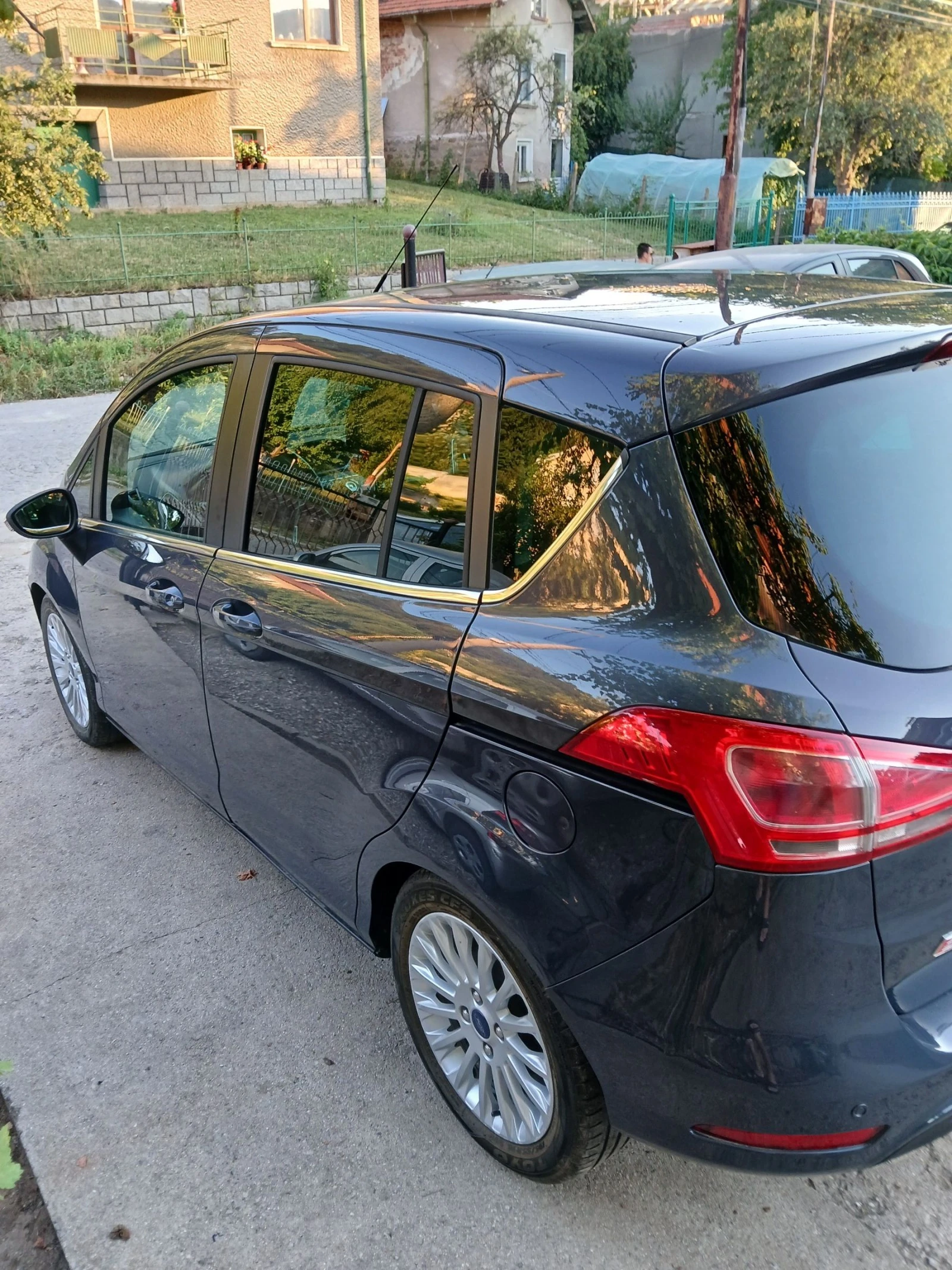 Ford B-Max 1.4i/GAS - изображение 4