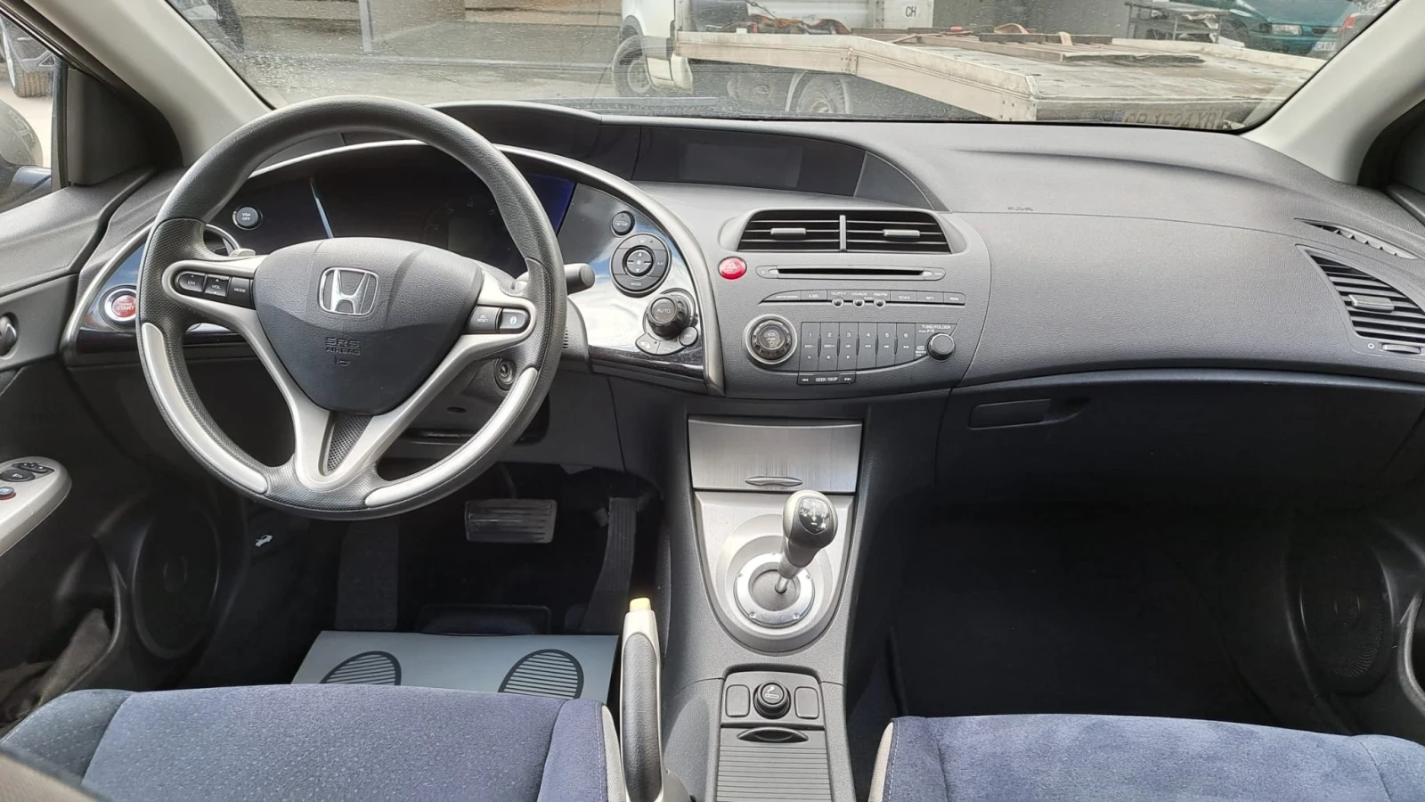 Honda Civic 1.8 БЕНЗИН ! АВТОМАТИК - изображение 10