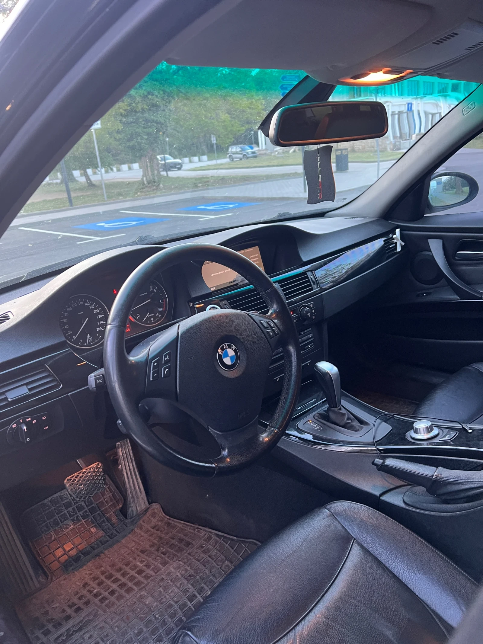 BMW 330  - изображение 8