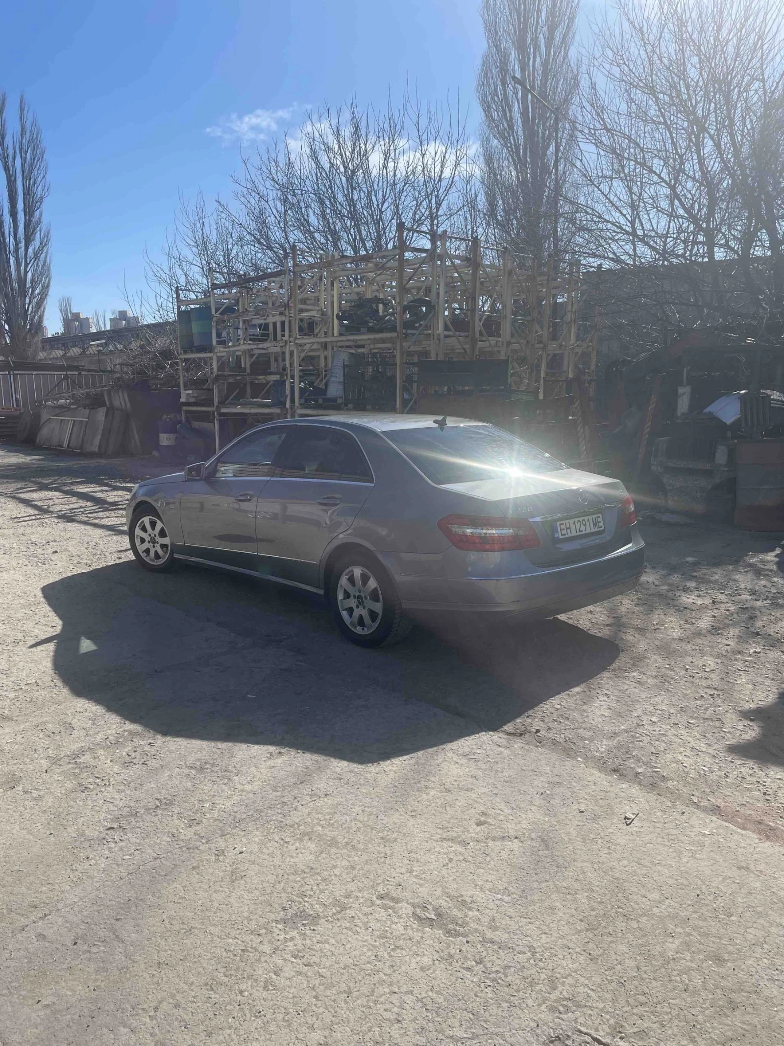 Mercedes-Benz E 220  - изображение 5