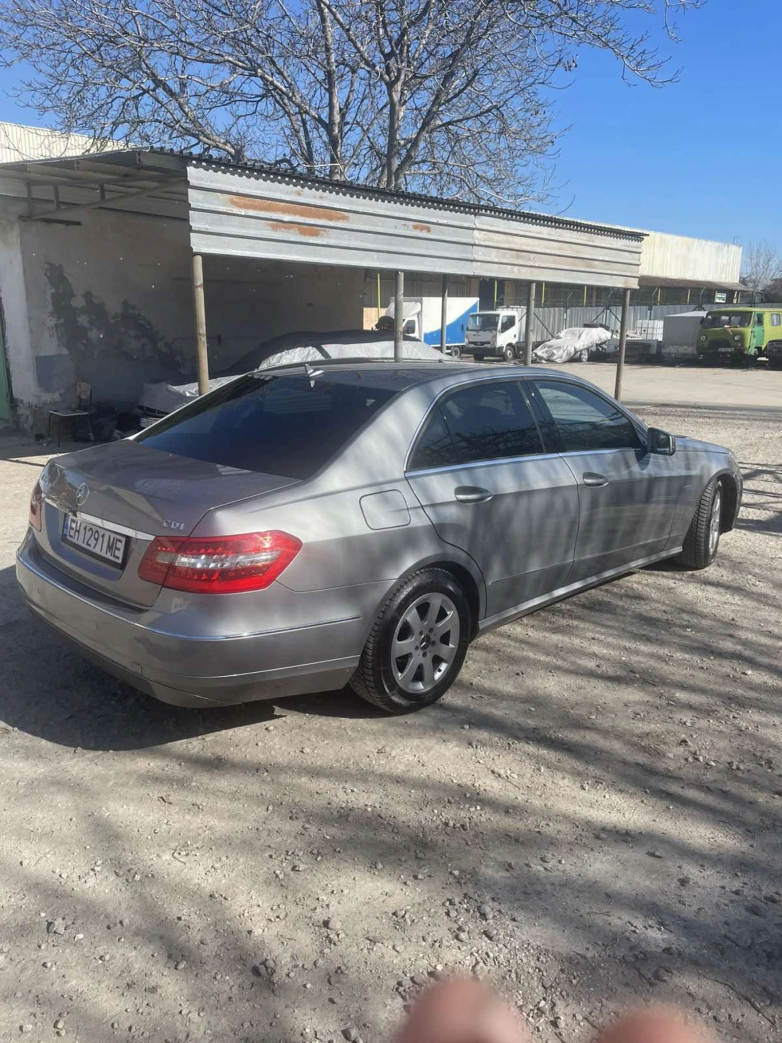 Mercedes-Benz E 220  - изображение 3