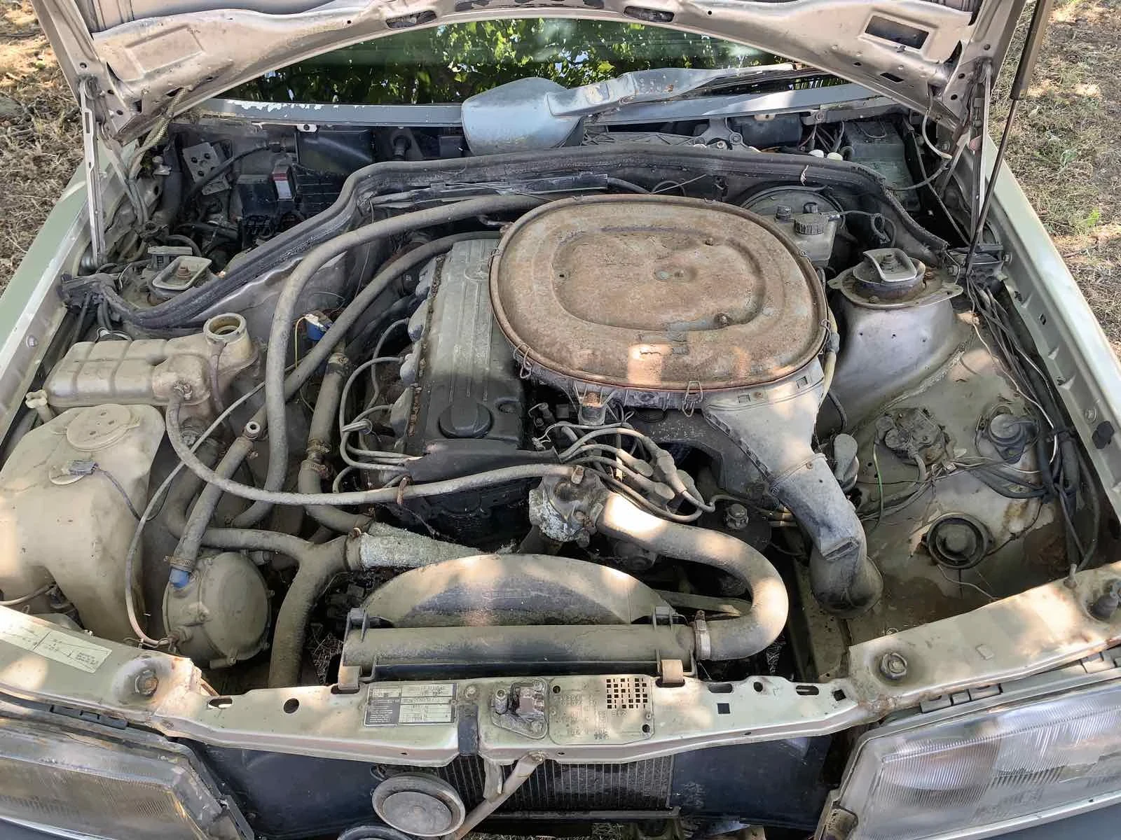 Mercedes-Benz 190 На части 3 броя - изображение 4