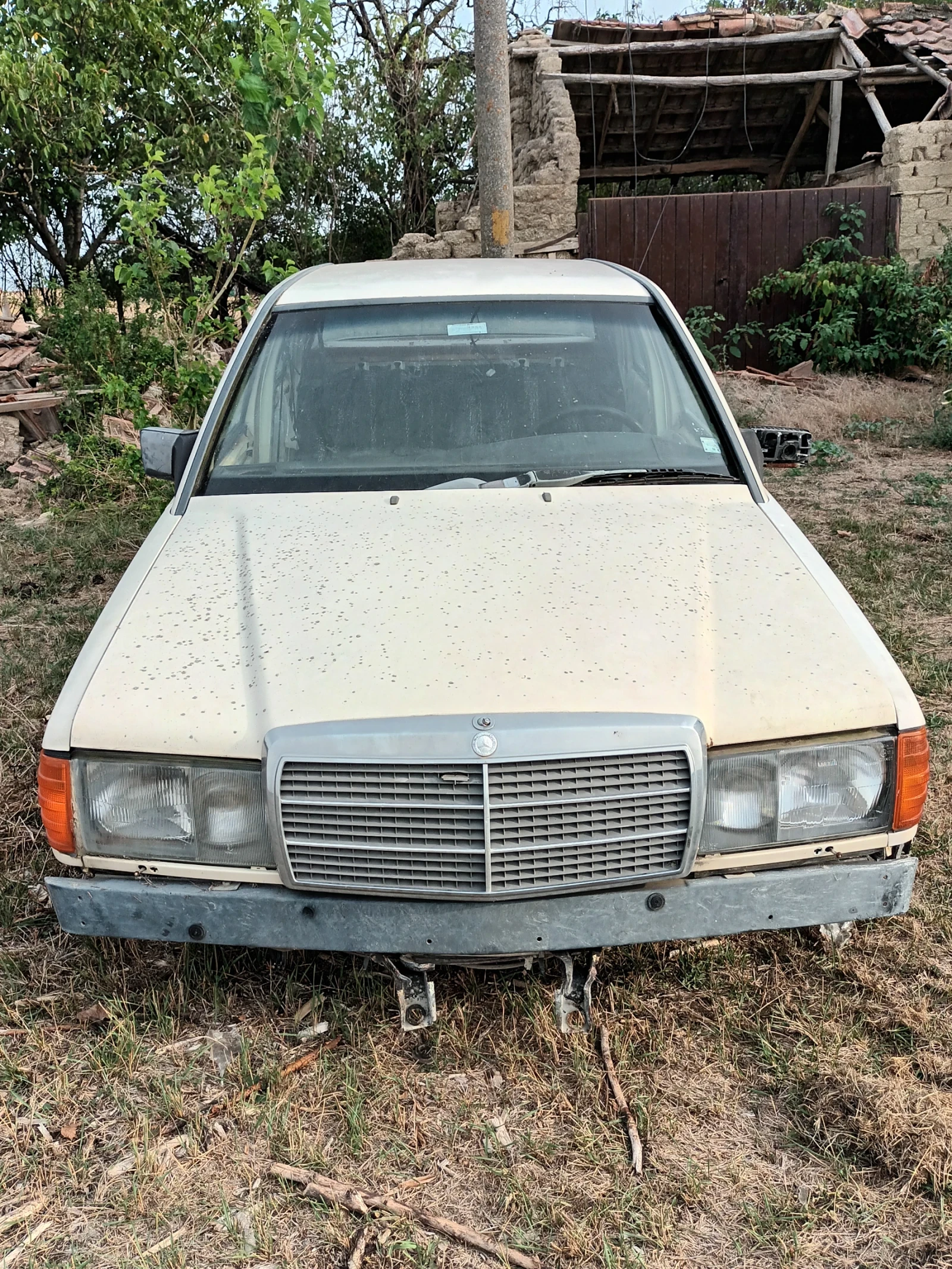 Mercedes-Benz 190 На части 3 броя - изображение 7