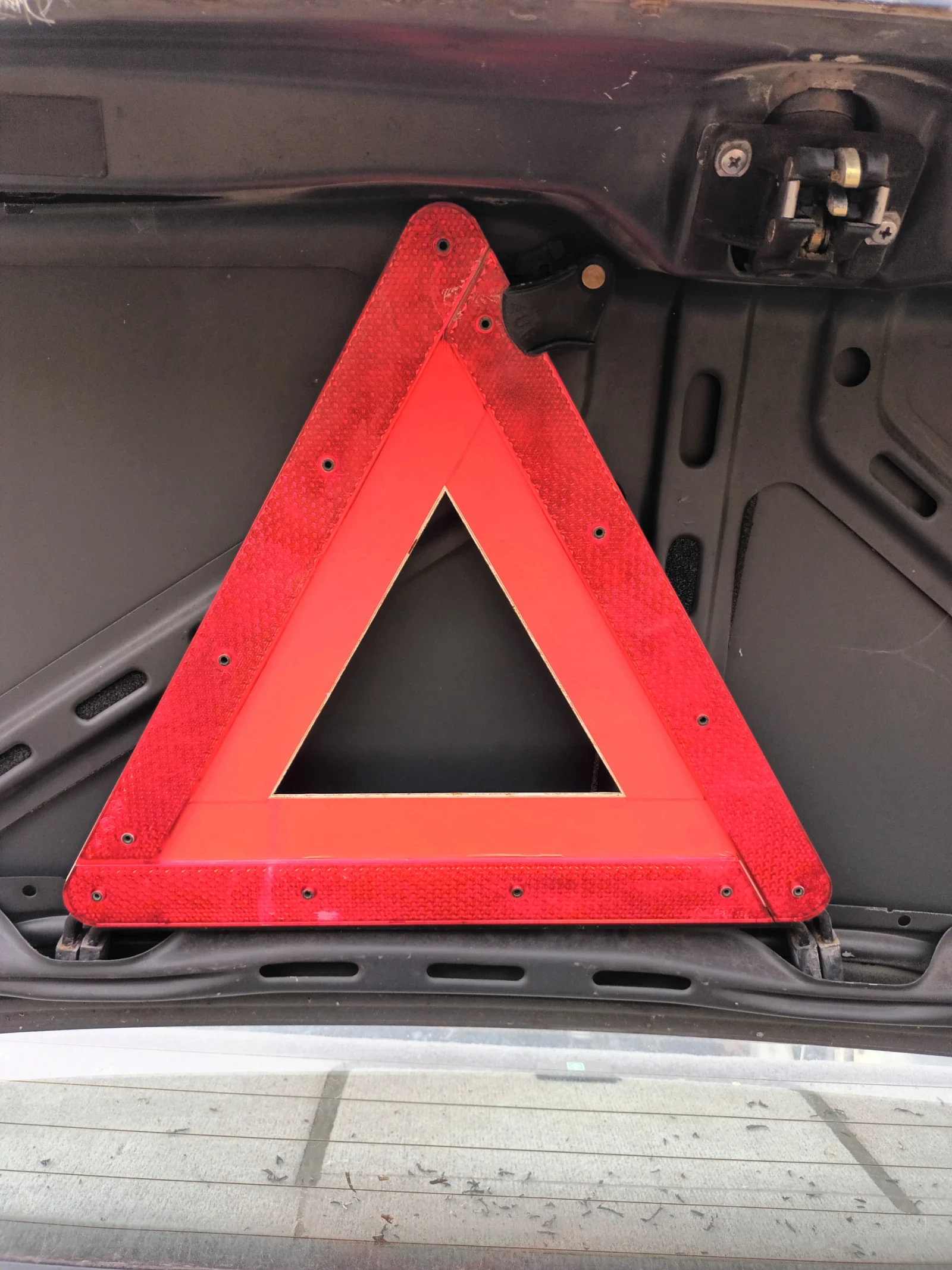 Mercedes-Benz 190 На части 3 броя - изображение 9