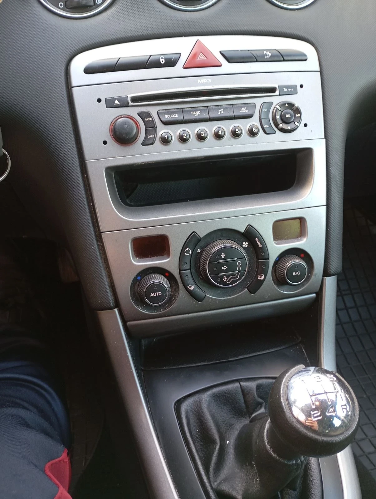 Peugeot 308  - изображение 9