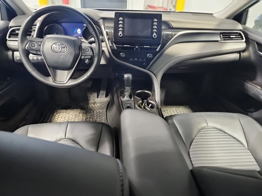 Toyota Camry * SE * CARFAX * AWD *  - изображение 10