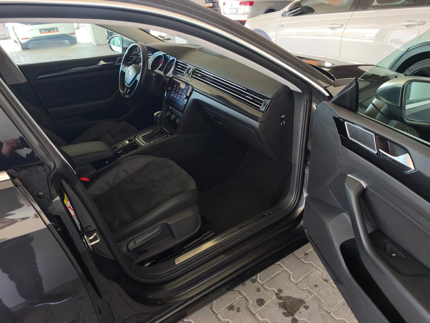 VW Arteon Elegance 2.0 TDI BMT DSG - изображение 6