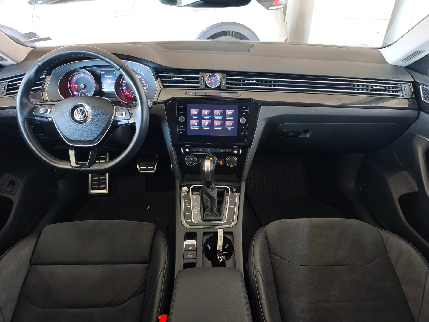 VW Arteon Elegance 2.0 TDI BMT DSG - изображение 4