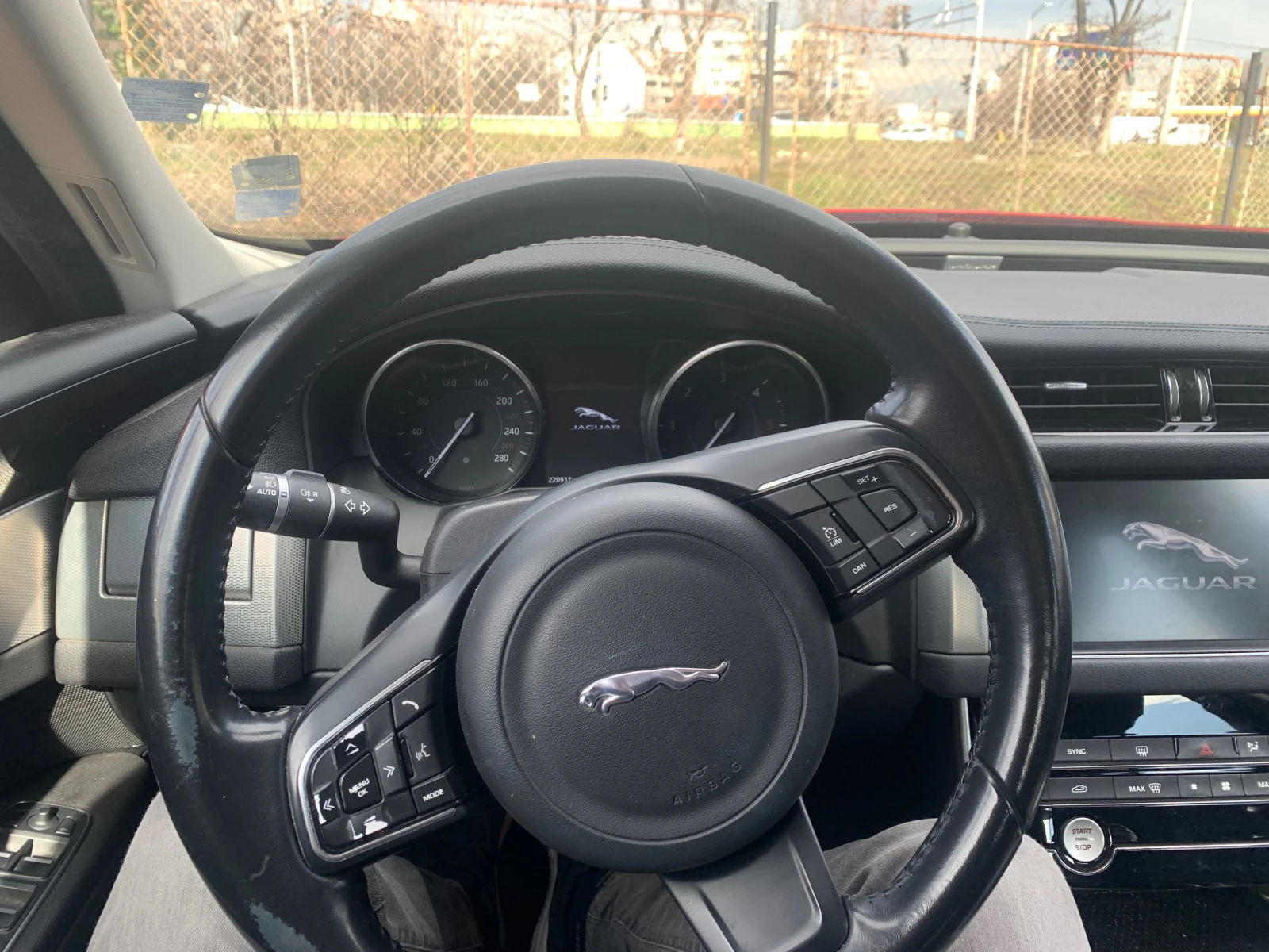 Jaguar Xf 2.0 - изображение 6