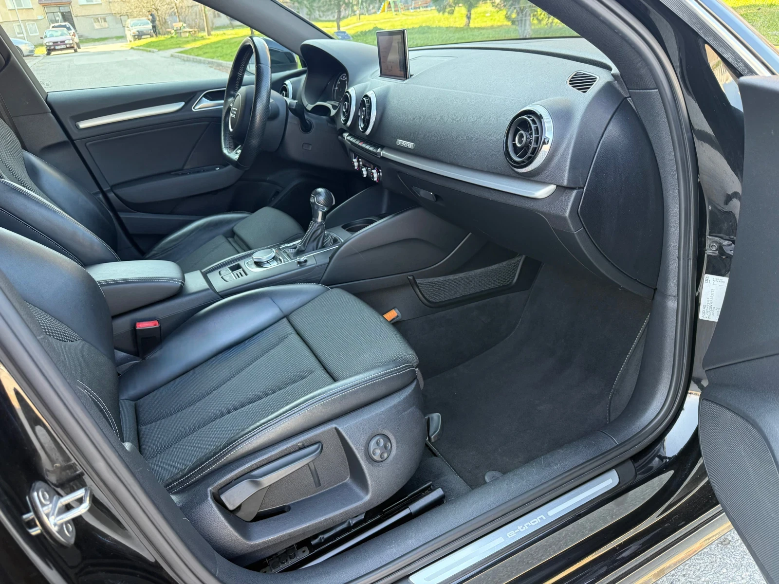 Audi A3 Sportback E-tron S-LINE, снимка 12 - Автомобили и джипове - 53869312