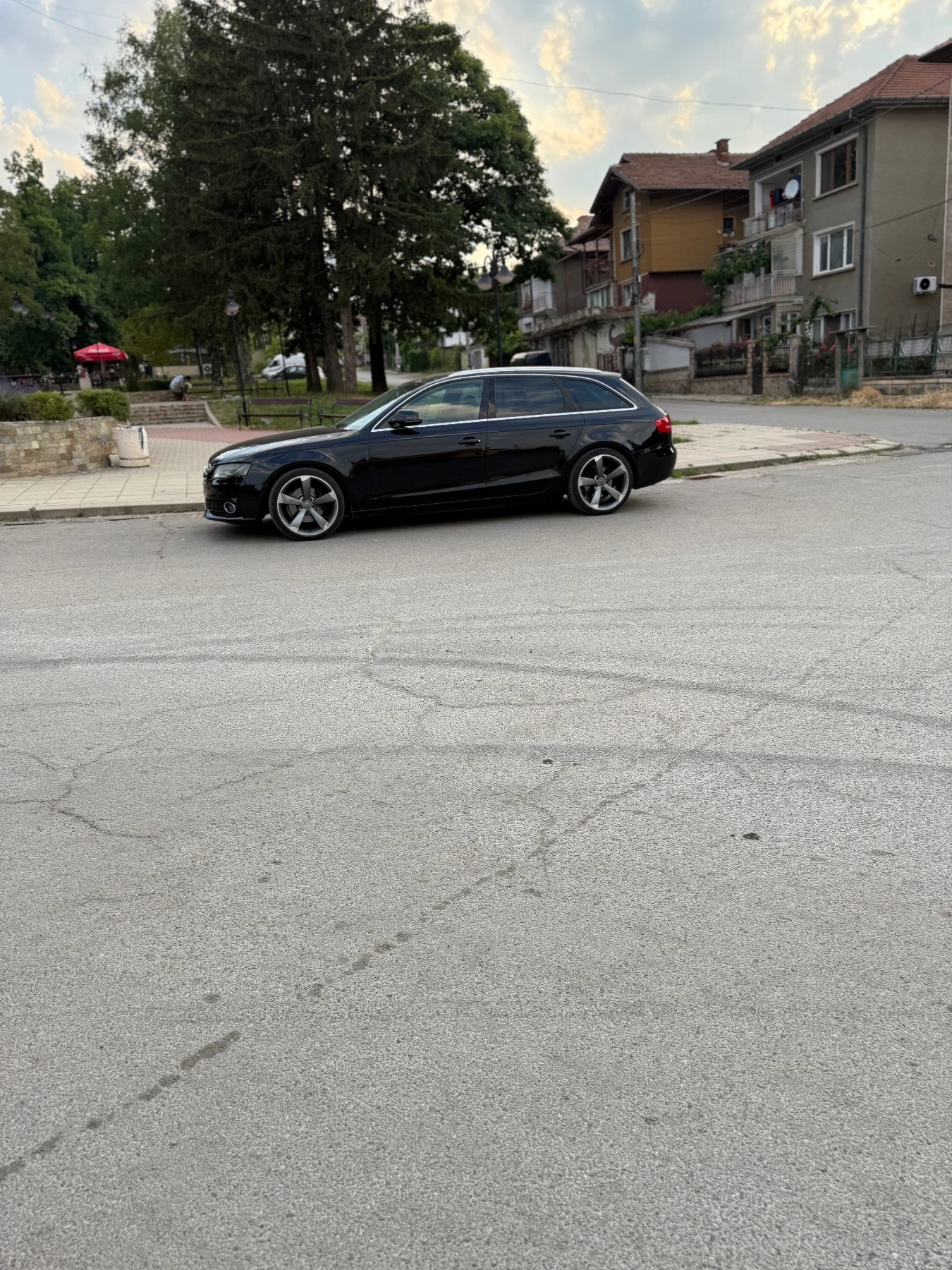 Audi A4 2.0 tdi 143 hp. AVTOMAT , снимка 4 - Автомобили и джипове - 53997619