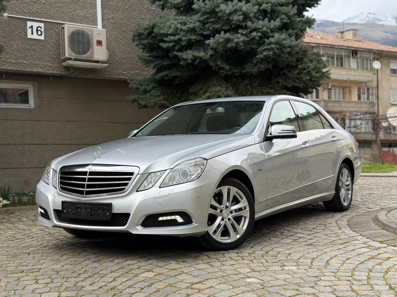 Mercedes-Benz E 220 Avantgarde