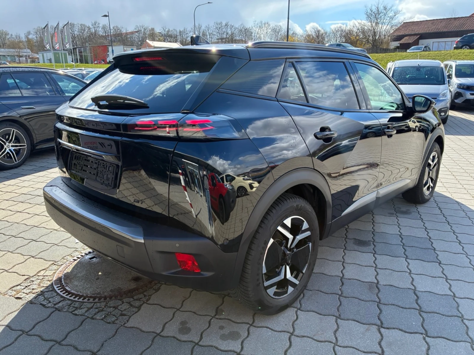 Peugeot 2008 GT- Electric- 100% SoH, снимка 4 - Автомобили и джипове - 54076152