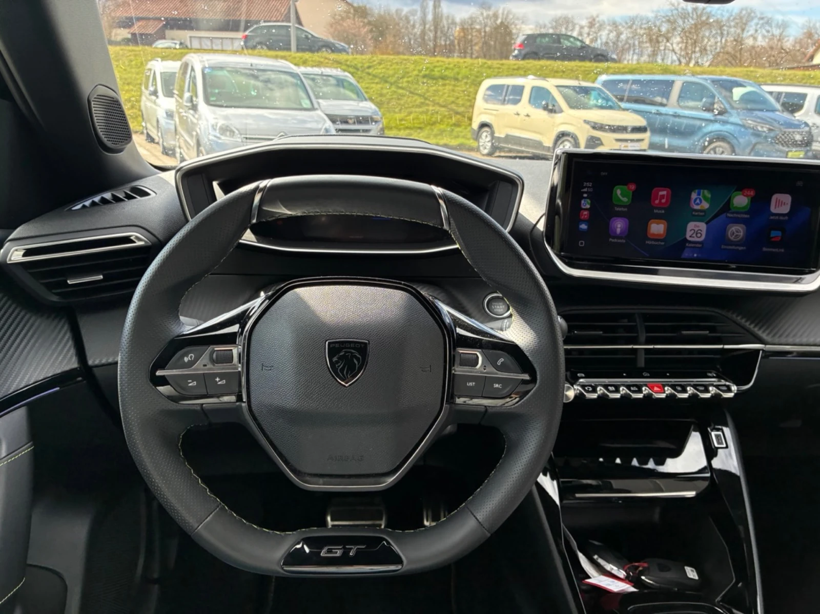 Peugeot 2008 GT- Electric- 100% SoH, снимка 7 - Автомобили и джипове - 54076152