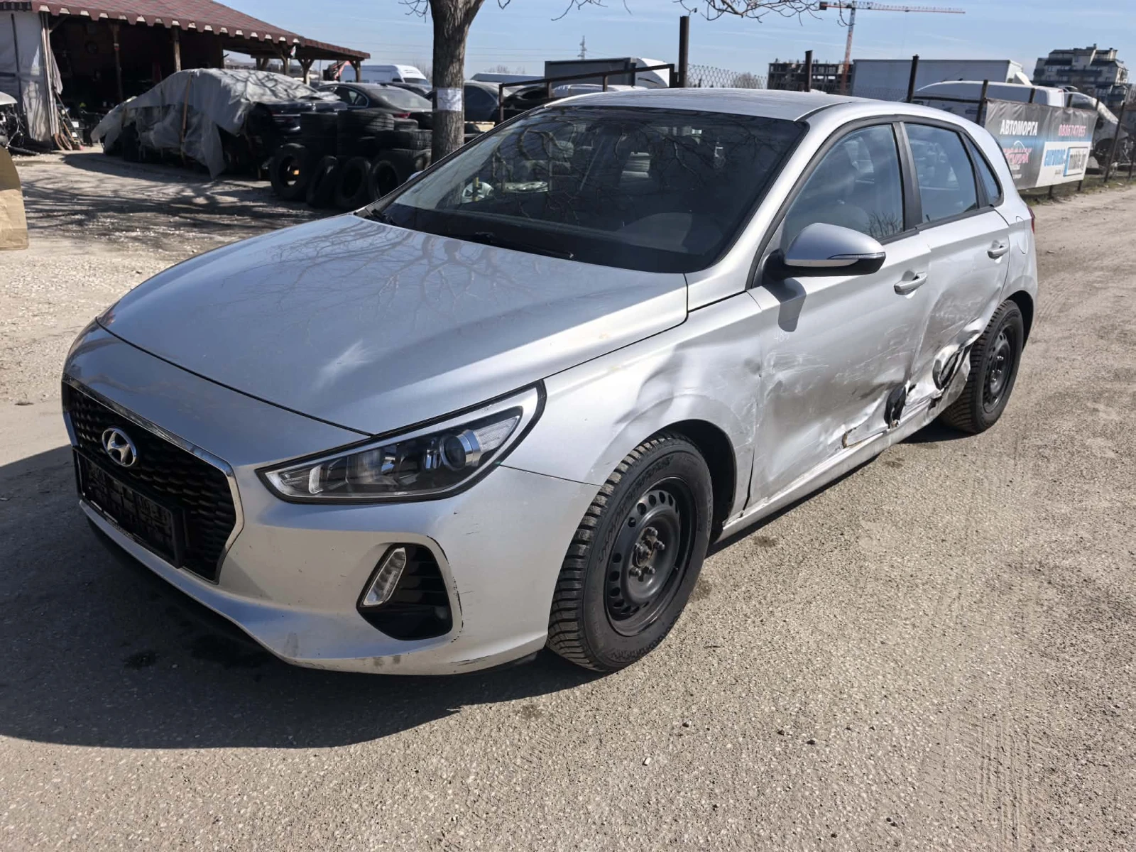 Hyundai I30 1.6 crdi, снимка 3 - Автомобили и джипове - 54113935