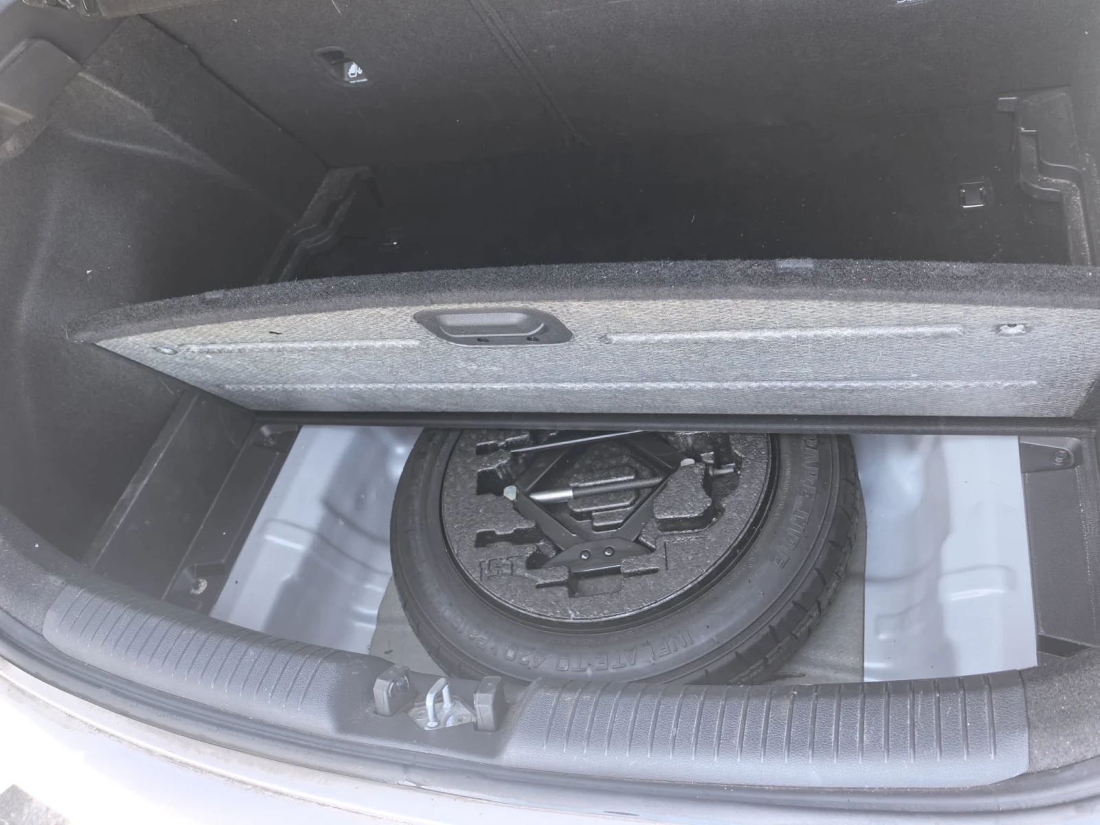 Hyundai I30 1.6 crdi, снимка 14 - Автомобили и джипове - 54113935