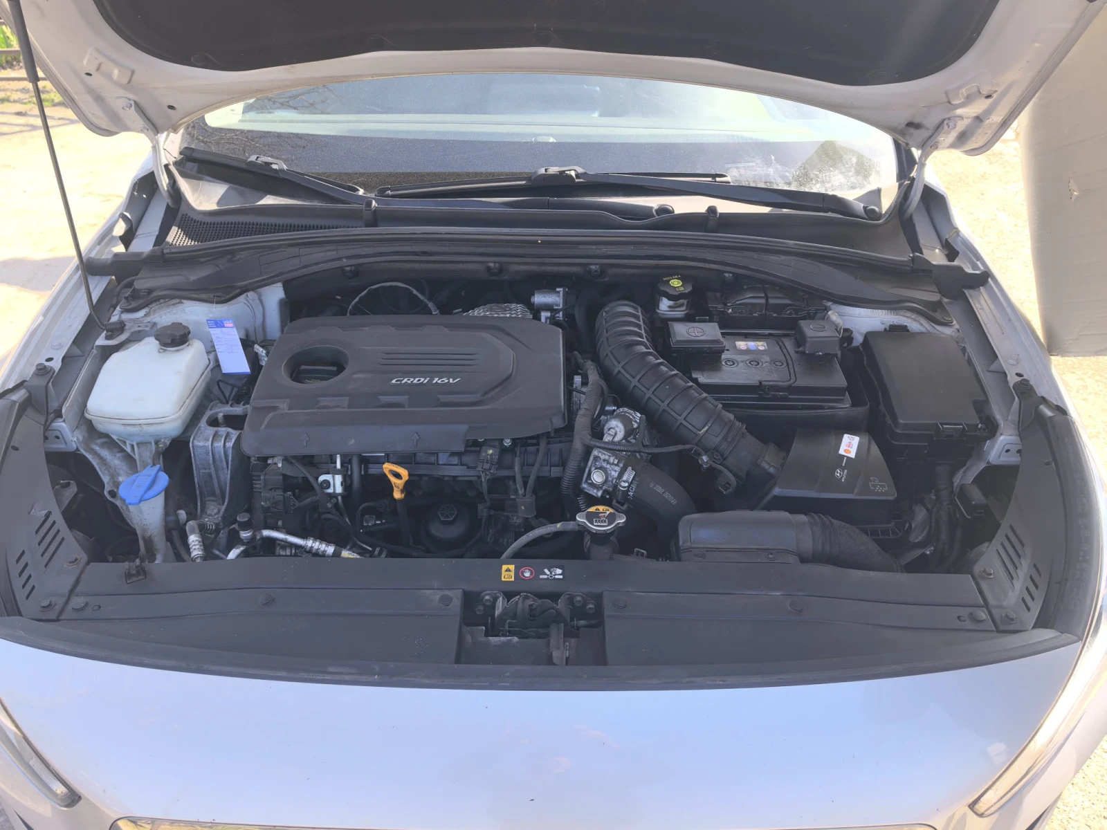 Hyundai I30 1.6 crdi, снимка 16 - Автомобили и джипове - 54113935