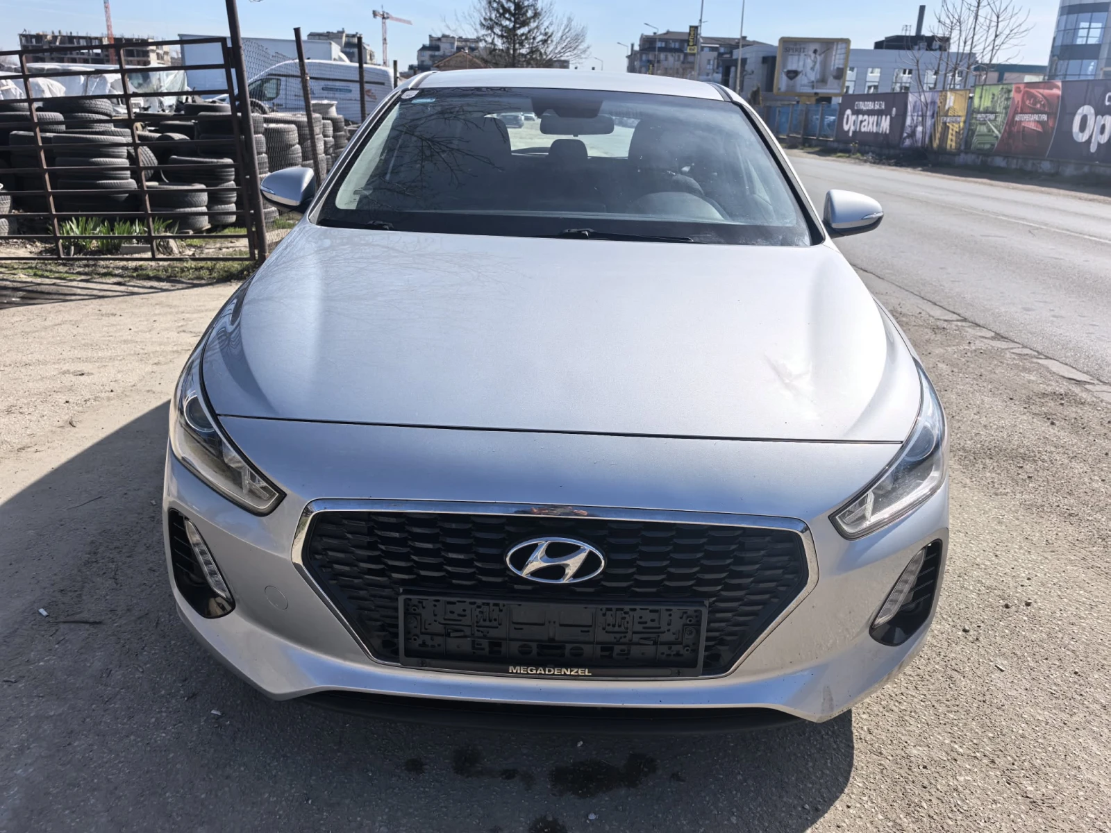 Hyundai I30 1.6 crdi, снимка 2 - Автомобили и джипове - 54113935