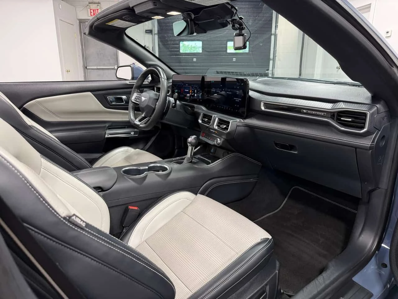 Ford Mustang * GT Premium Convertible* АВТОКРЕДИТ* , снимка 11 - Автомобили и джипове - 55241952