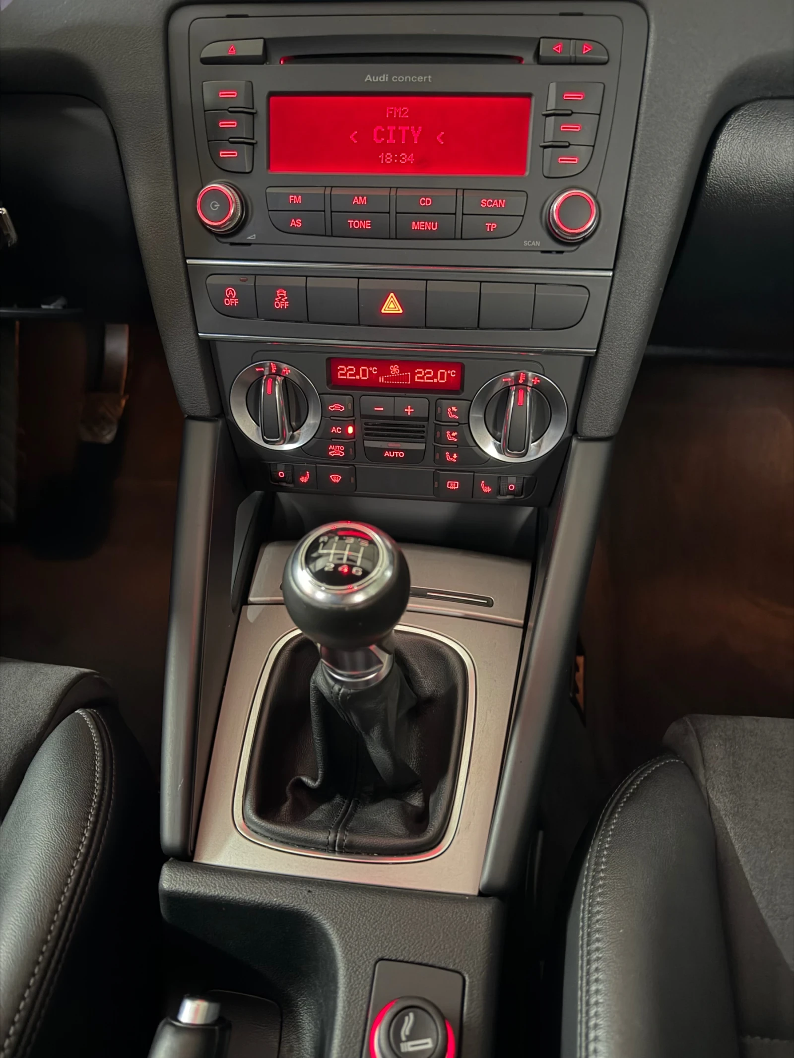 Audi A3 2.0TDI* 140ps*  Пълна Сервизна История в AUDI!, снимка 12 - Автомобили и джипове - 55607459