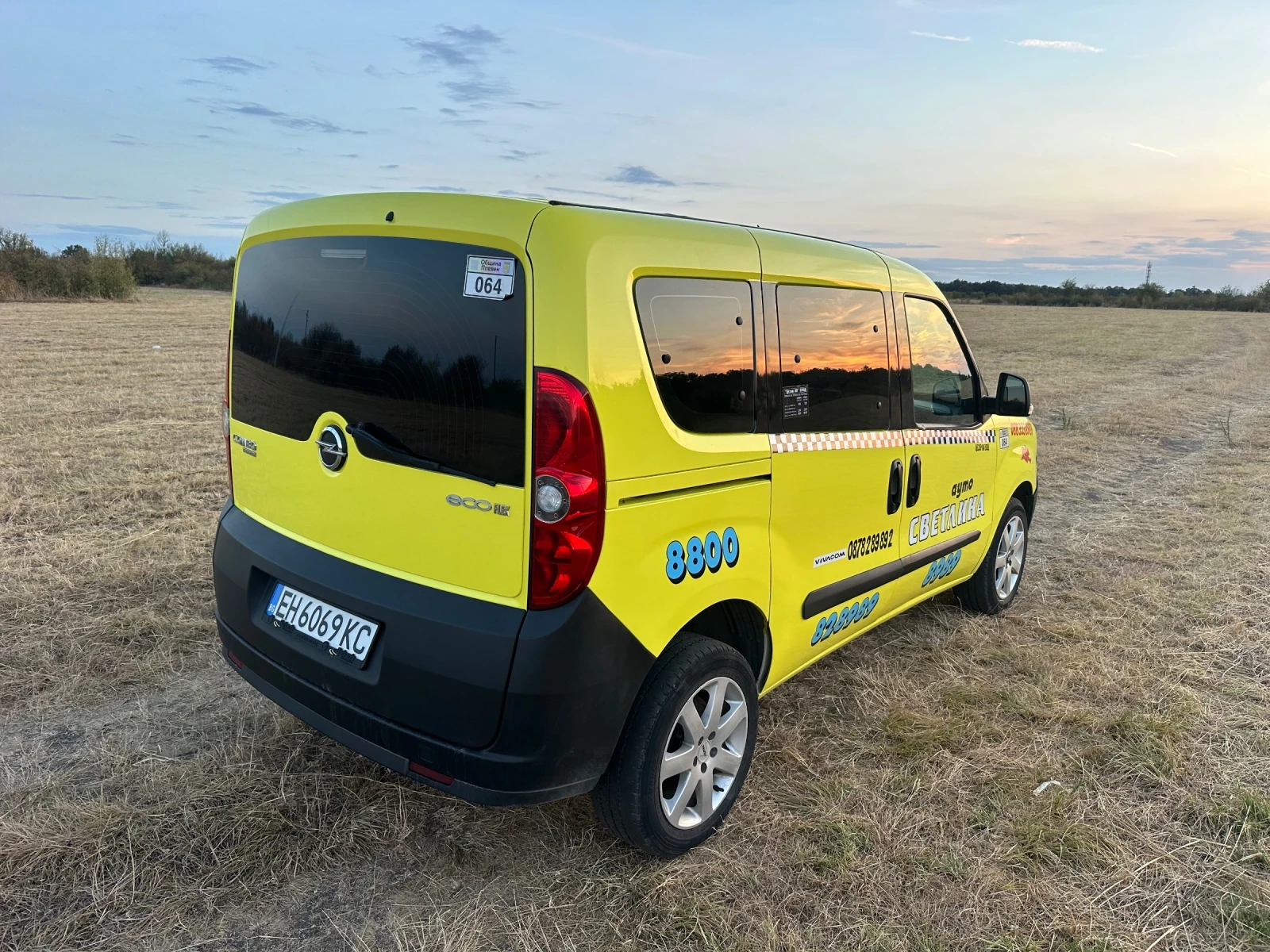 Opel Combo, снимка 4 - Автомобили и джипове - 55701397