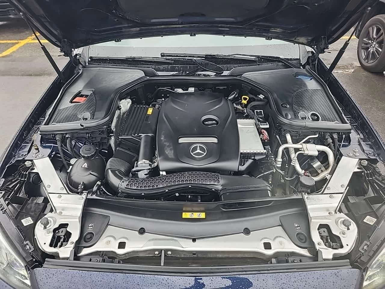 Mercedes-Benz E 300 / FULL DIGITAL / BURMESTER / DISTRONIC / 2 KEYS, снимка 17 - Автомобили и джипове - 56262346