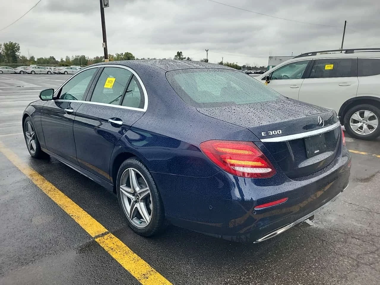 Mercedes-Benz E 300 / FULL DIGITAL / BURMESTER / DISTRONIC / 2 KEYS, снимка 4 - Автомобили и джипове - 56262346
