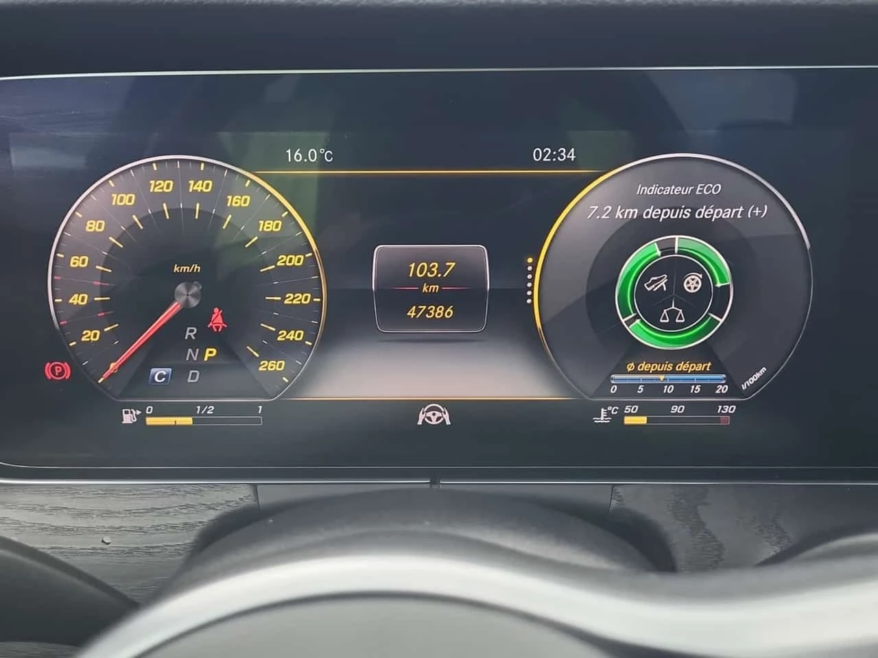 Mercedes-Benz E 300 / FULL DIGITAL / BURMESTER / DISTRONIC / 2 KEYS, снимка 9 - Автомобили и джипове - 56262346