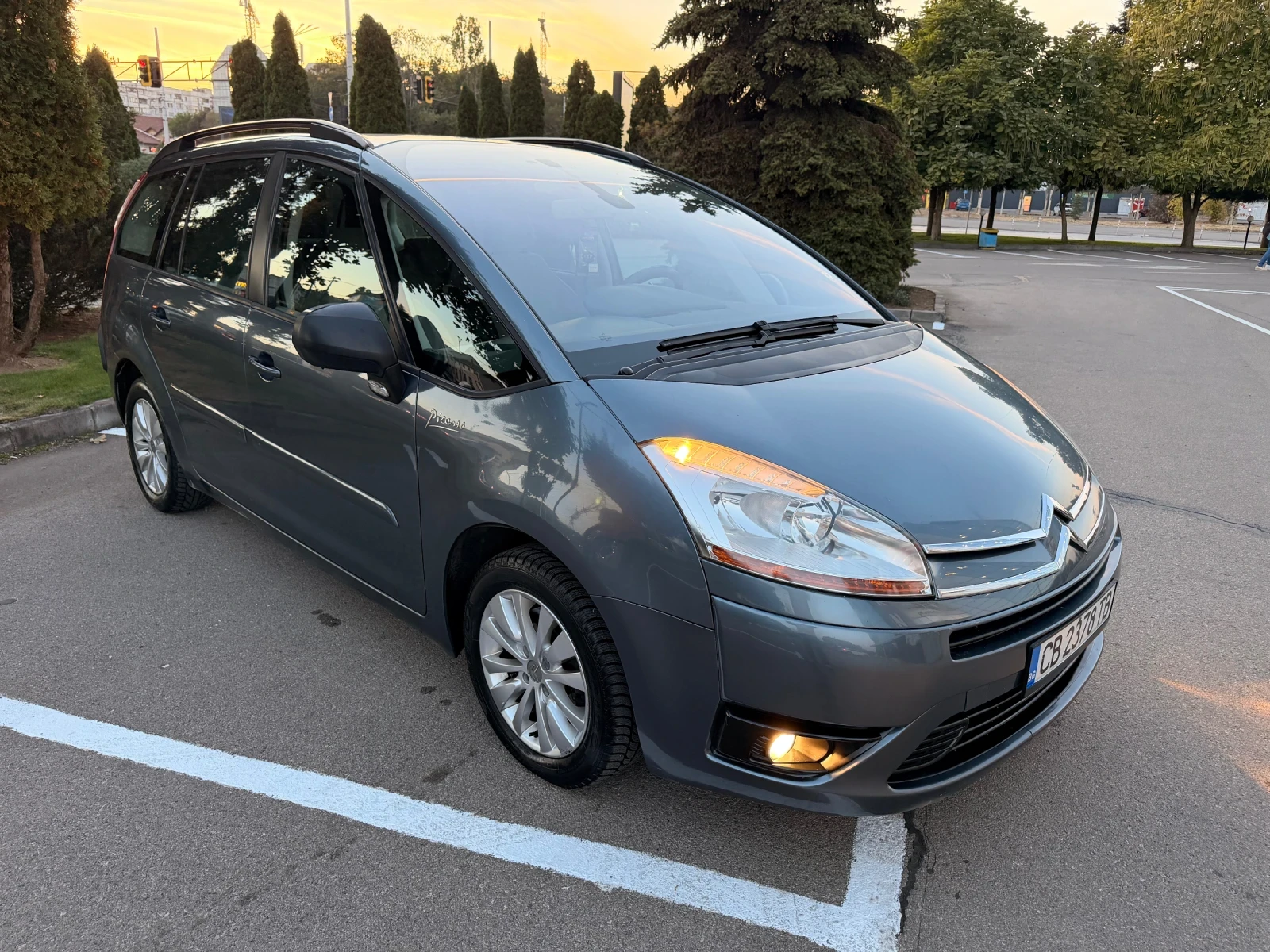 Citroen C4 Picasso Газ.Инж Климатроник, снимка 3 - Автомобили и джипове - 56378708
